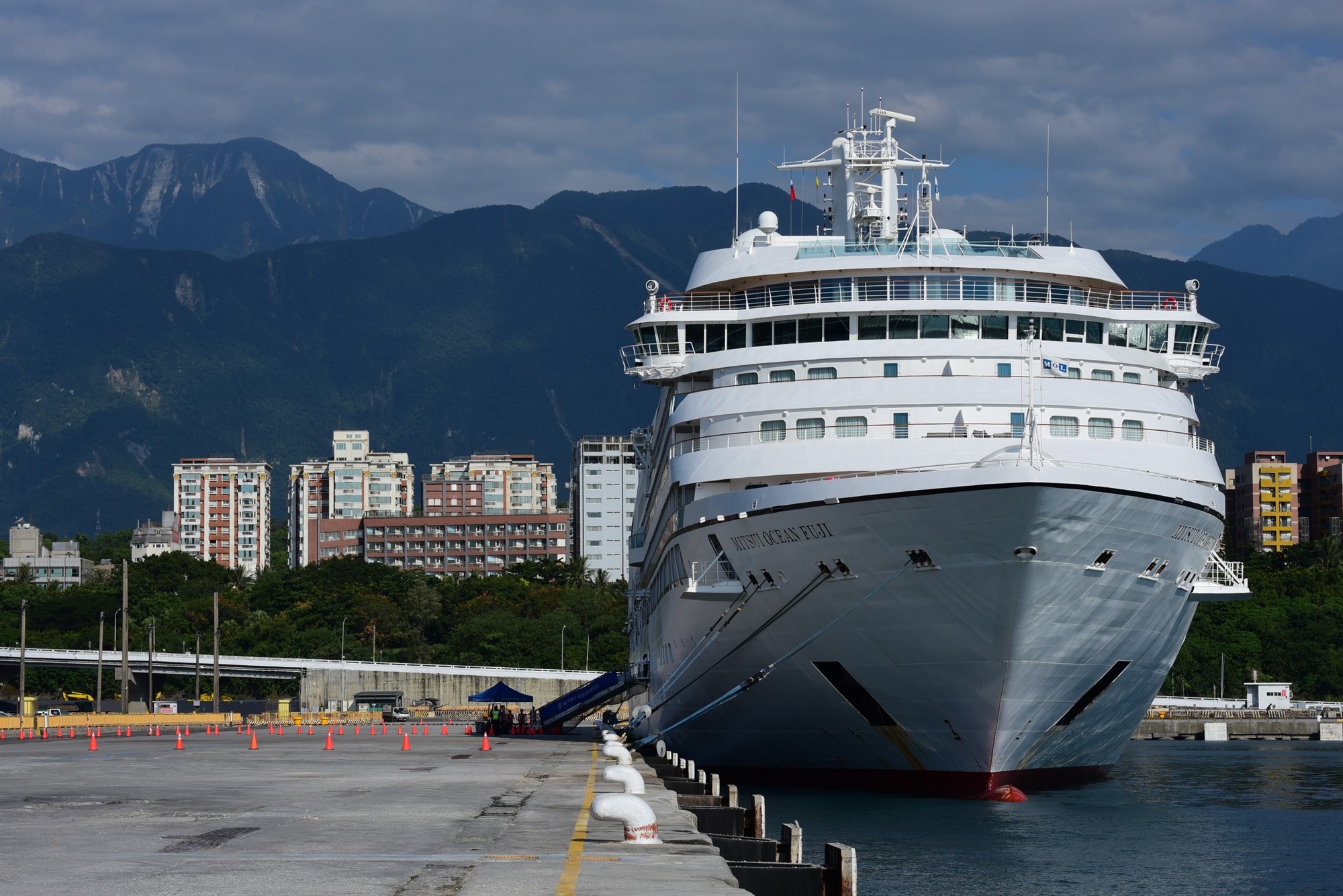 圖2 海洋富士號(MITSUI OCEAN FUJI)靠泊花蓮港（資料照）